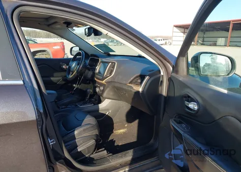 2015 Jeep Cherokee Limited z USA, uszkodzony, nr VIN 1C4PJMDS8FW521424